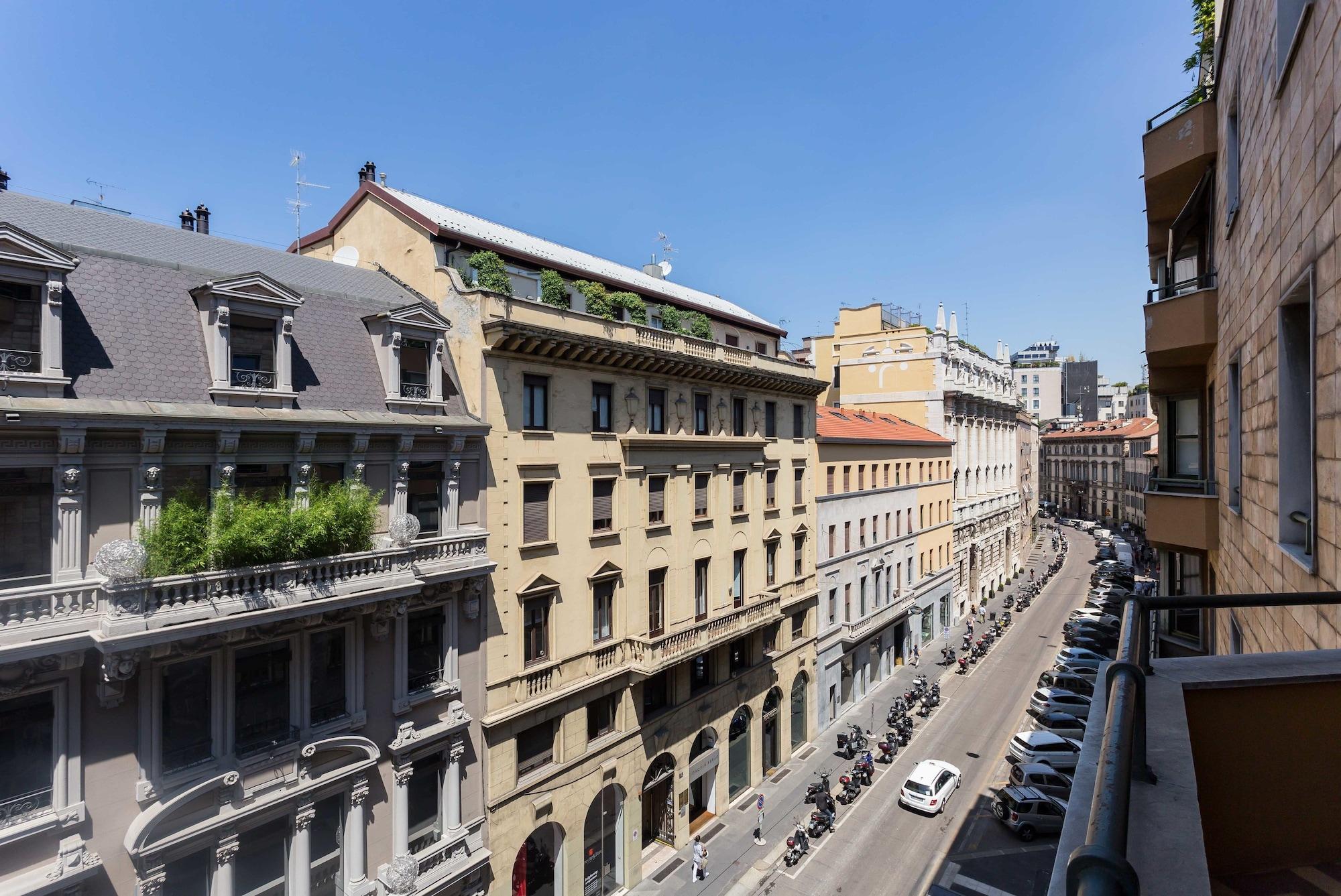 Aparthotel Durini Milan Exterior photo